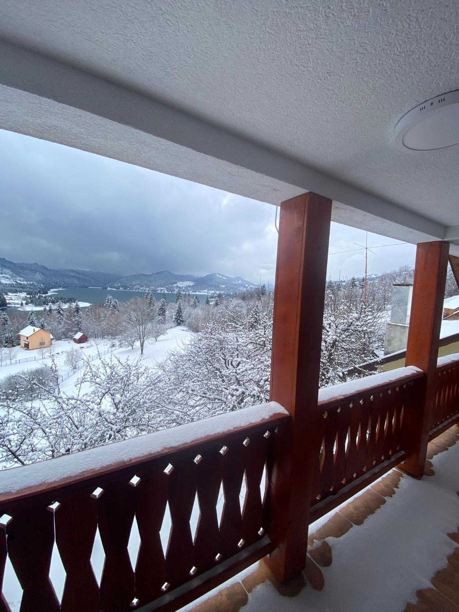 Casa De Vacanta Perla Colibitei Колибица Экстерьер фото